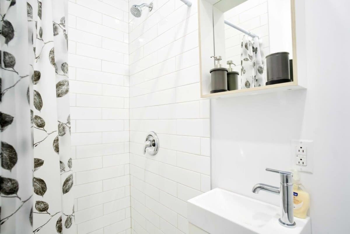 M11 Modern In The Heart Of Mile-end * Montreal